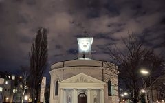 Außenansicht St. Nikolaus, abends. © Oliver Meidl