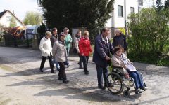 Die Wandergruppe bei der 3 Pfarren Wanderung. © Pfarre Neustift