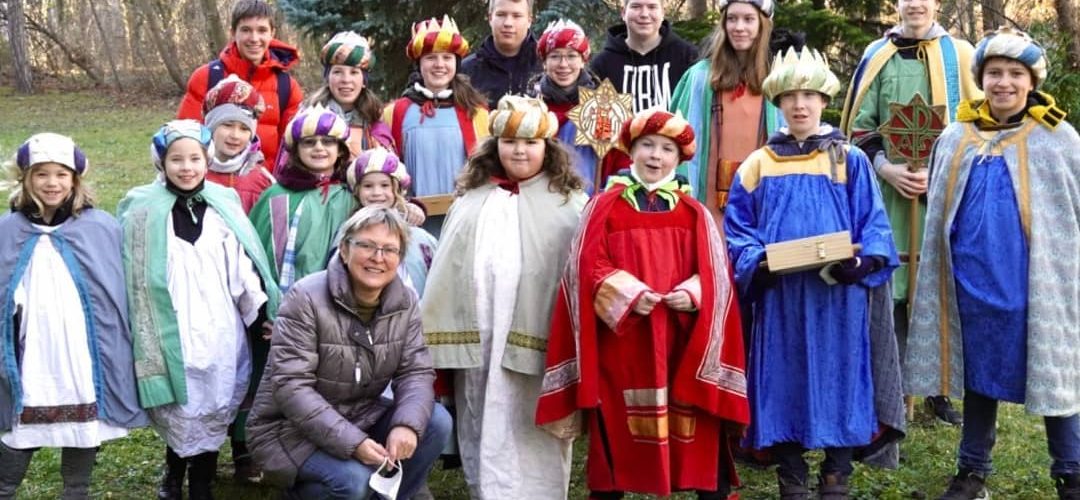 Sternsinger im Einsatz am Vormittag des 6. Jänners 2022. © Familie Knell