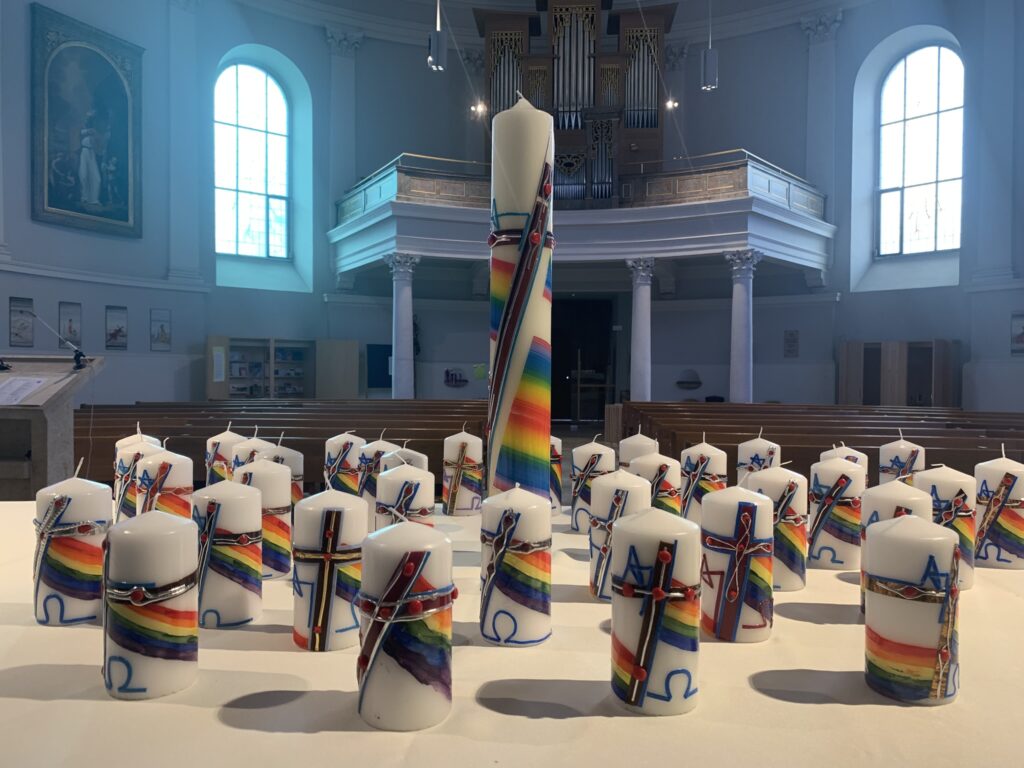 Osterkerzen 2026 (c) Nina Chalupsky